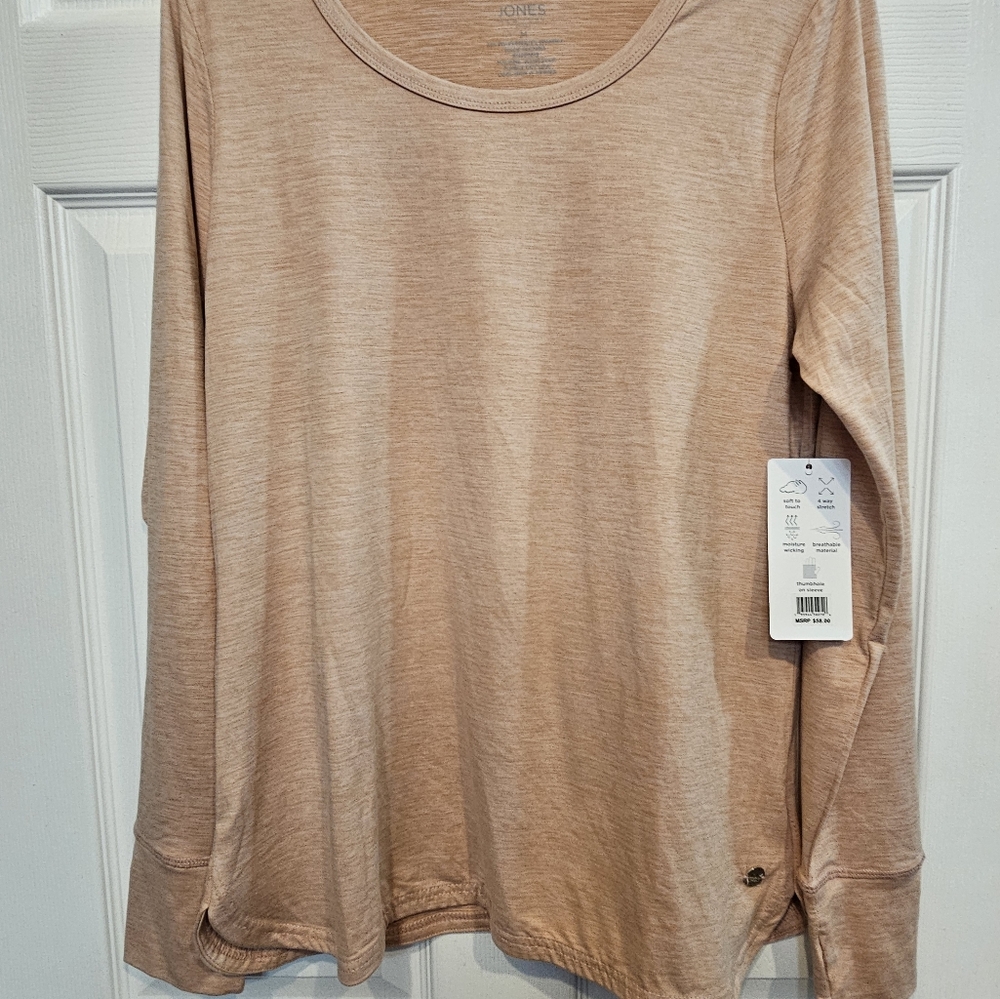 Women's fitness shirt